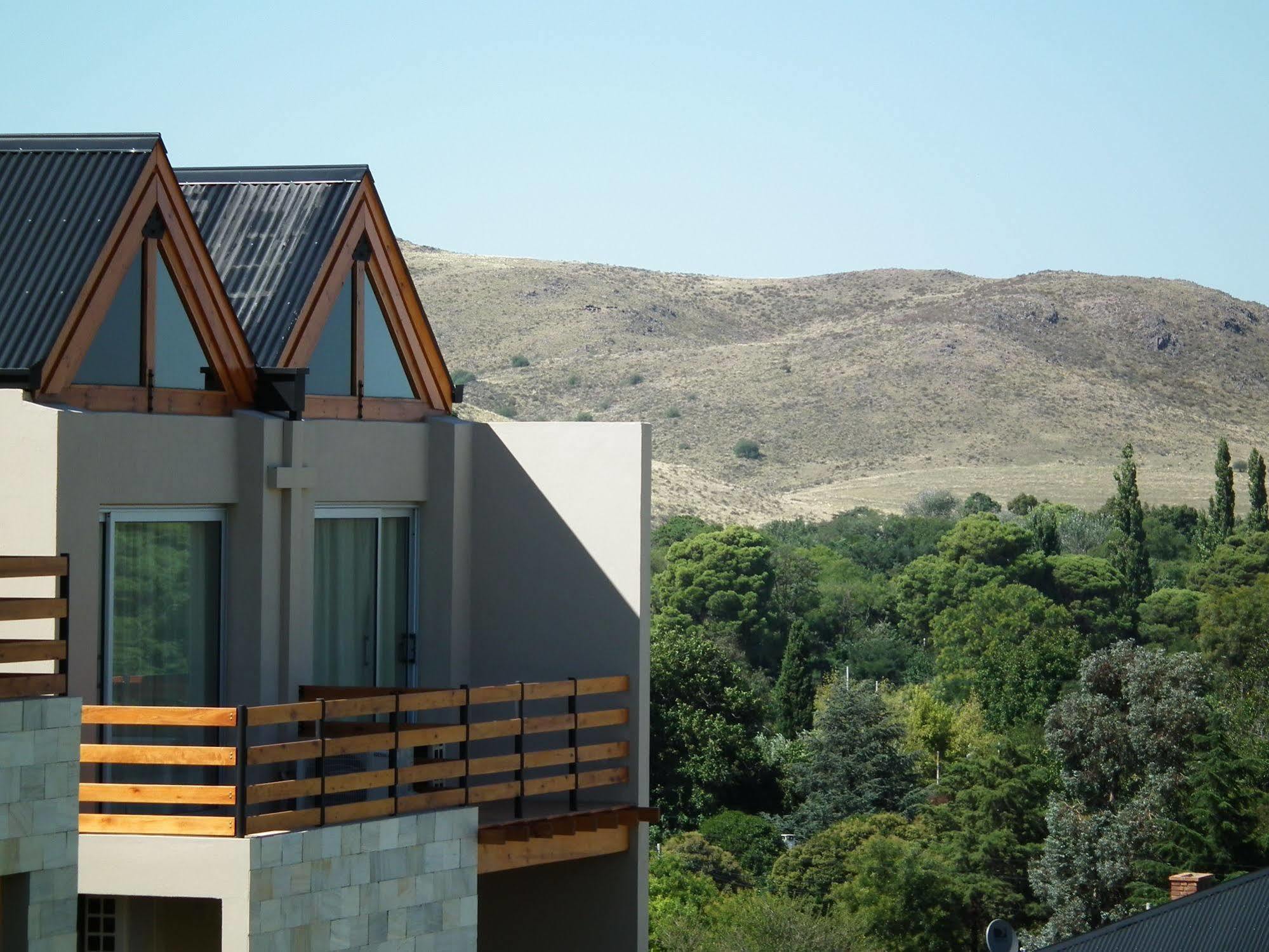 סיירה די ונטאנה Posada Y Spa Las Golondrinas מראה חיצוני תמונה