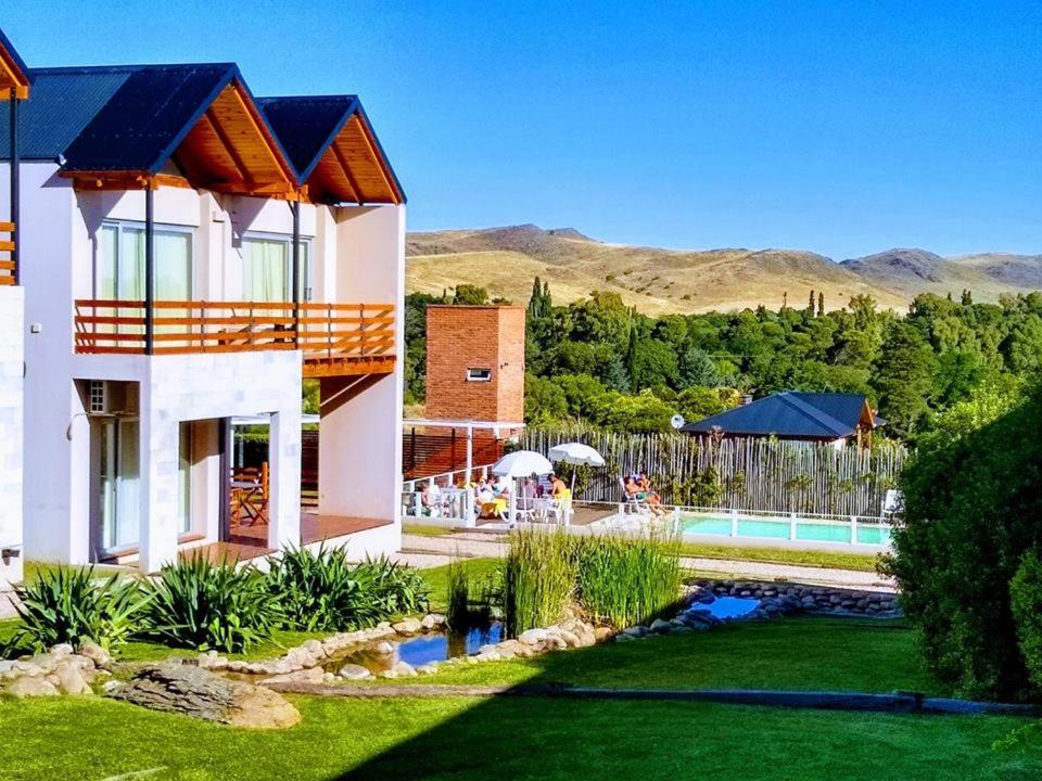 סיירה די ונטאנה Posada Y Spa Las Golondrinas מראה חיצוני תמונה